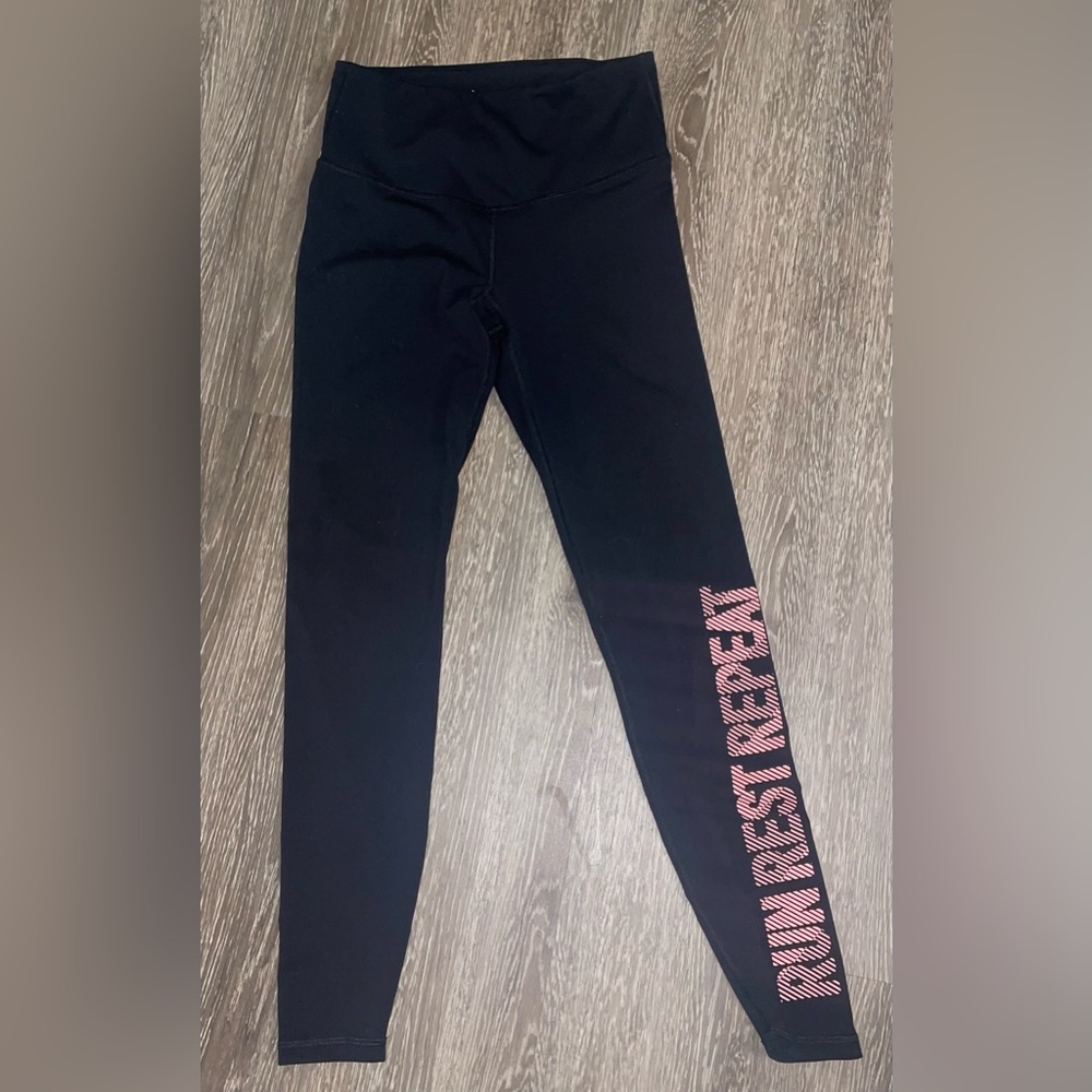 Leggings/ yoga pants